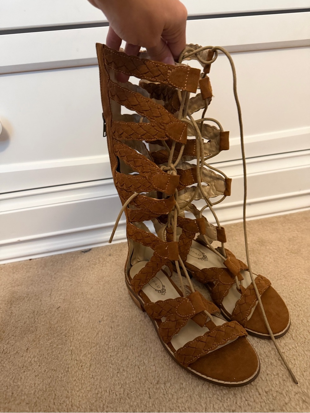 Girls size 11 Joyfolie gladiator sandals